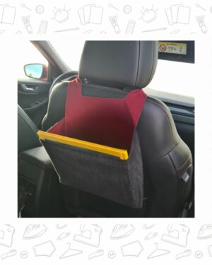 Un poche pour ranger les jouets dans la voiture