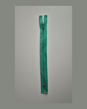 Fermeture éclair de 22 centimètres de couleur verte